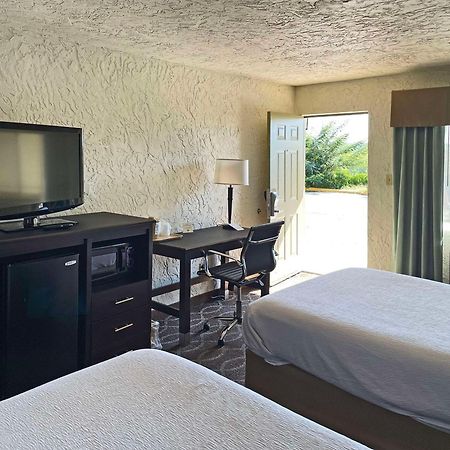 Quality Inn Clinton North Dış mekan fotoğraf