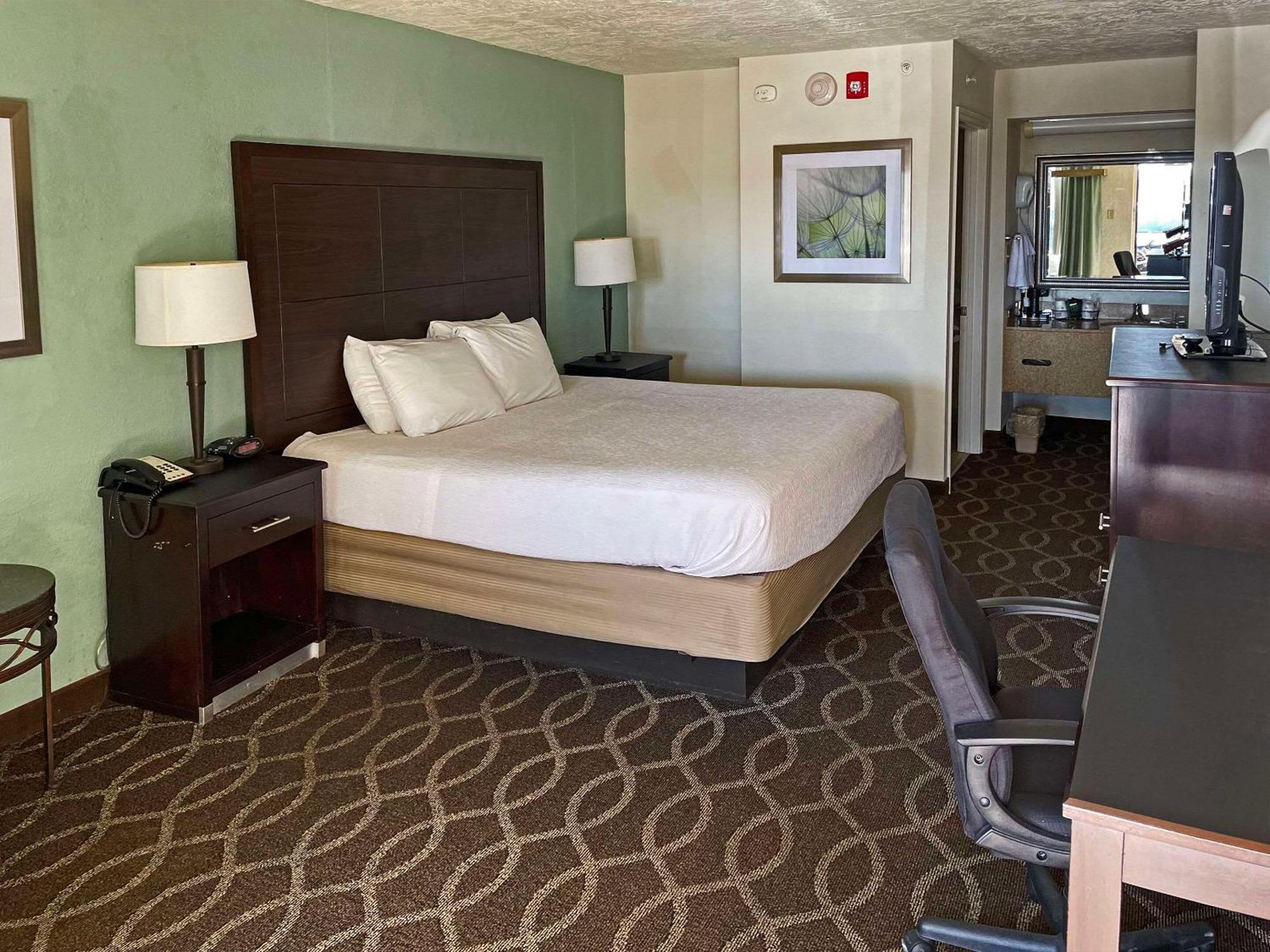 Quality Inn Clinton North Dış mekan fotoğraf