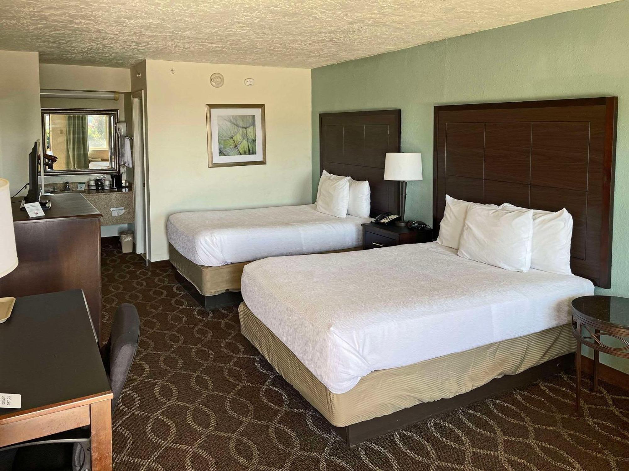 Quality Inn Clinton North Dış mekan fotoğraf