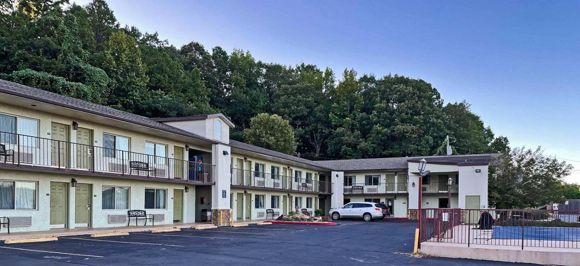 Quality Inn Clinton North Dış mekan fotoğraf