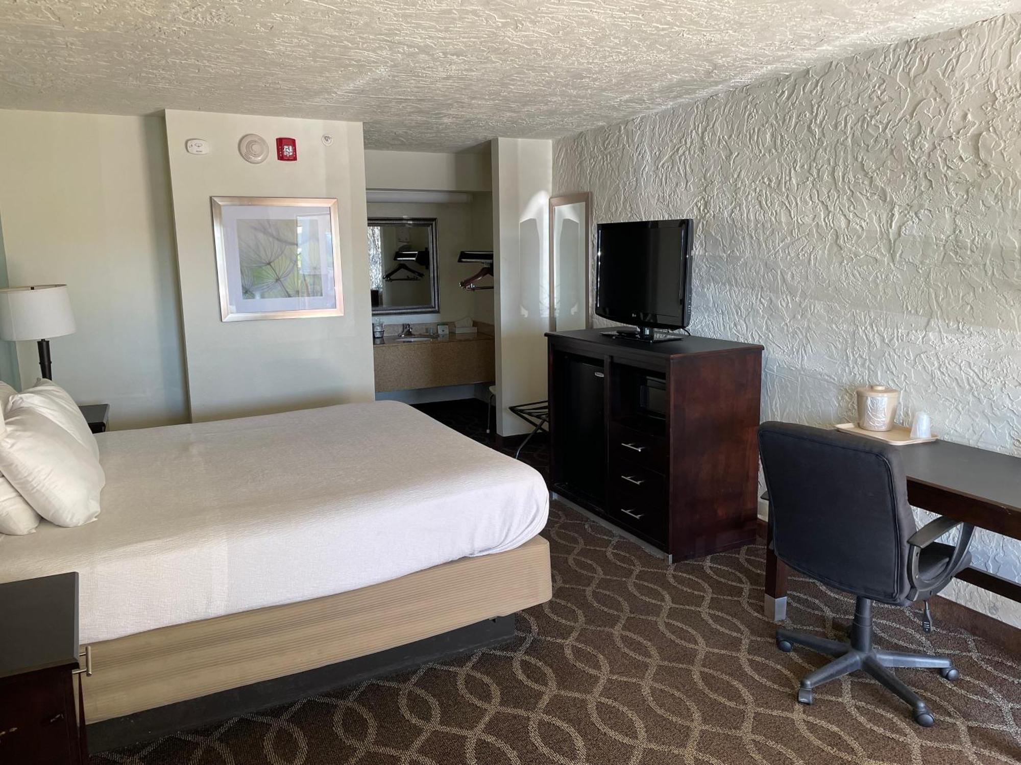 Quality Inn Clinton North Dış mekan fotoğraf