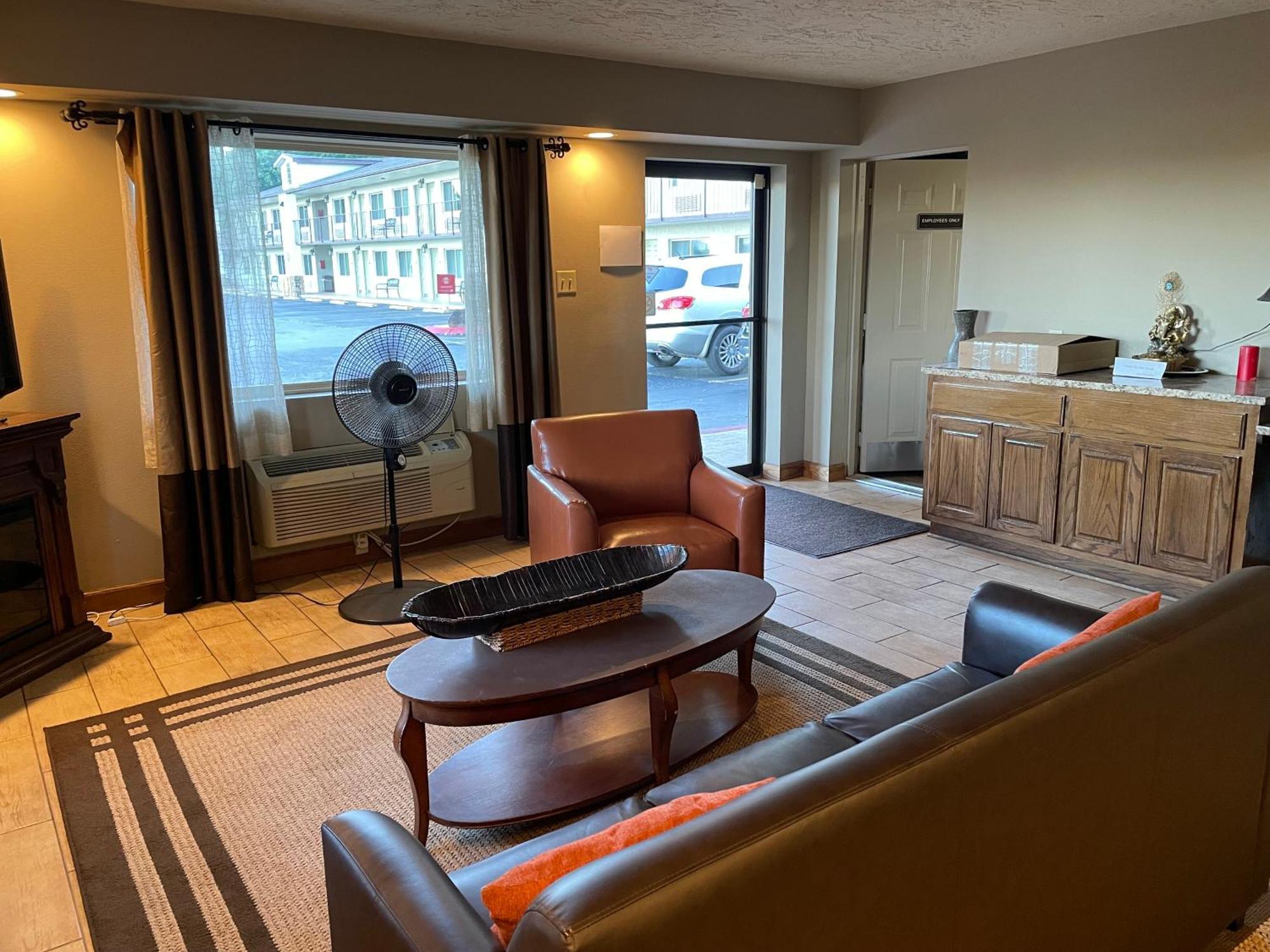 Quality Inn Clinton North Dış mekan fotoğraf