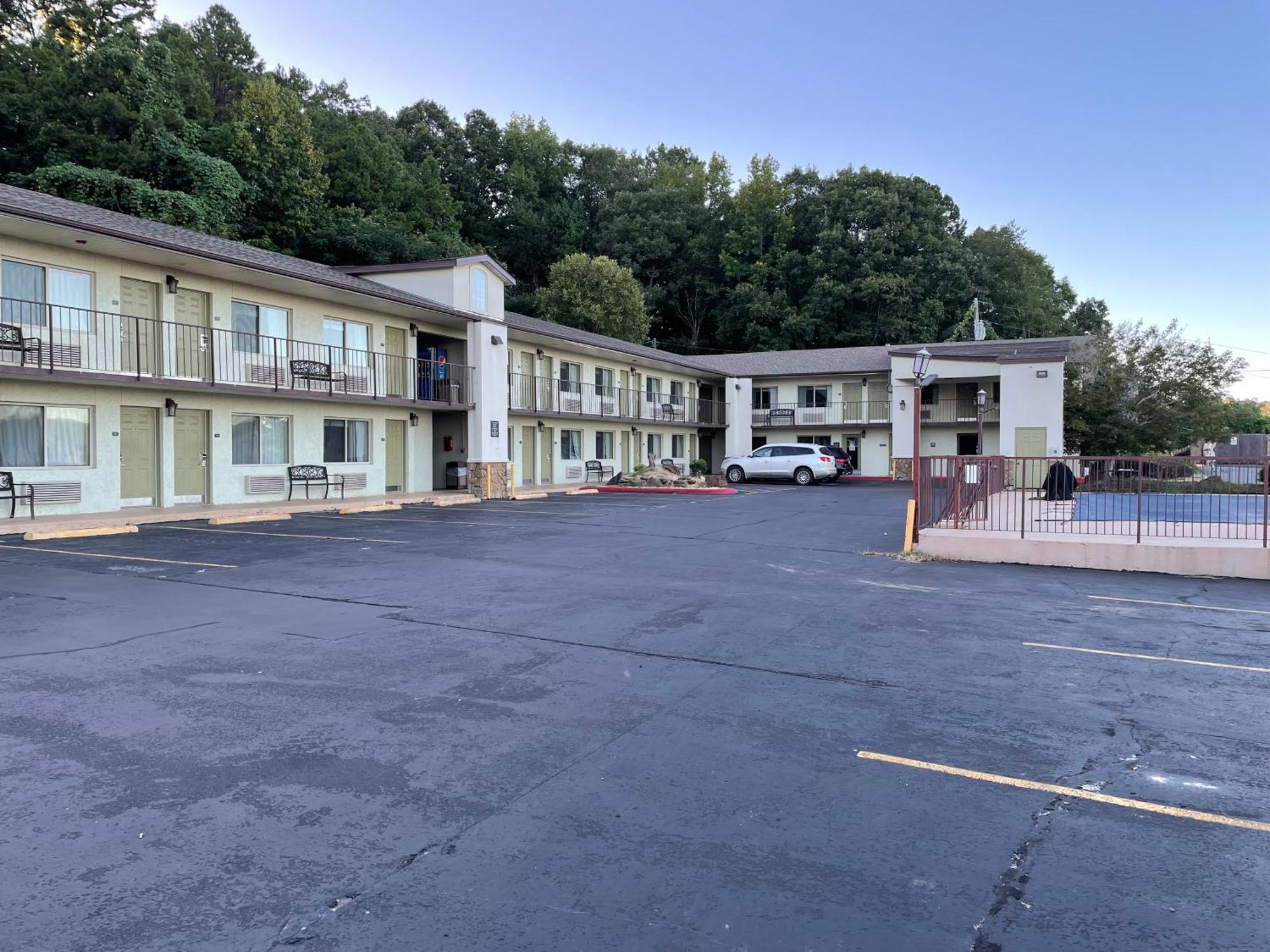 Quality Inn Clinton North Dış mekan fotoğraf