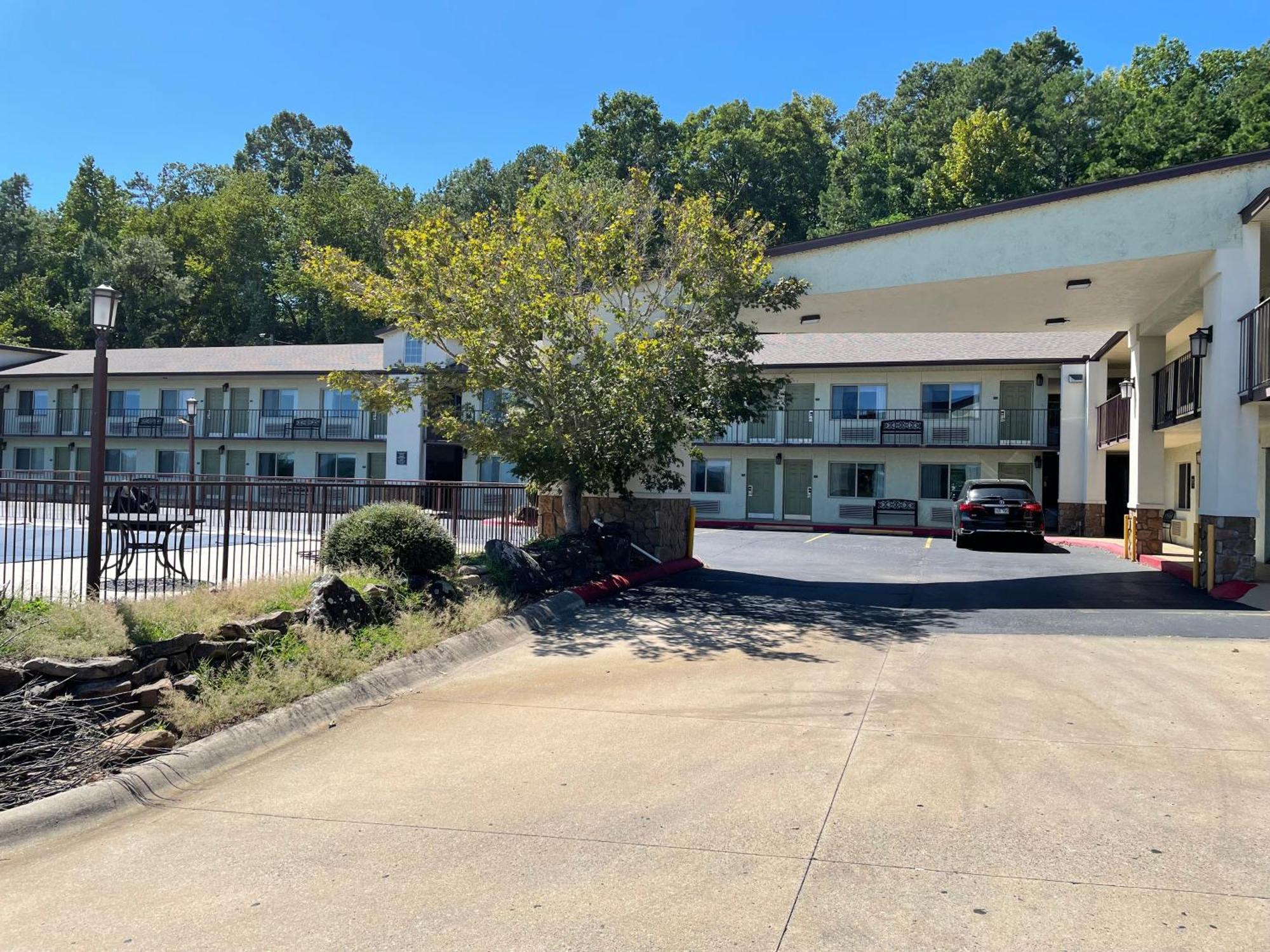Quality Inn Clinton North Dış mekan fotoğraf